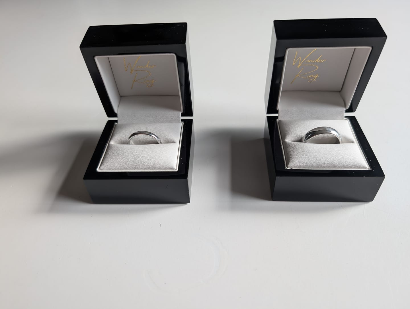 Customer photo review of The White Gold Wonder Ring Set