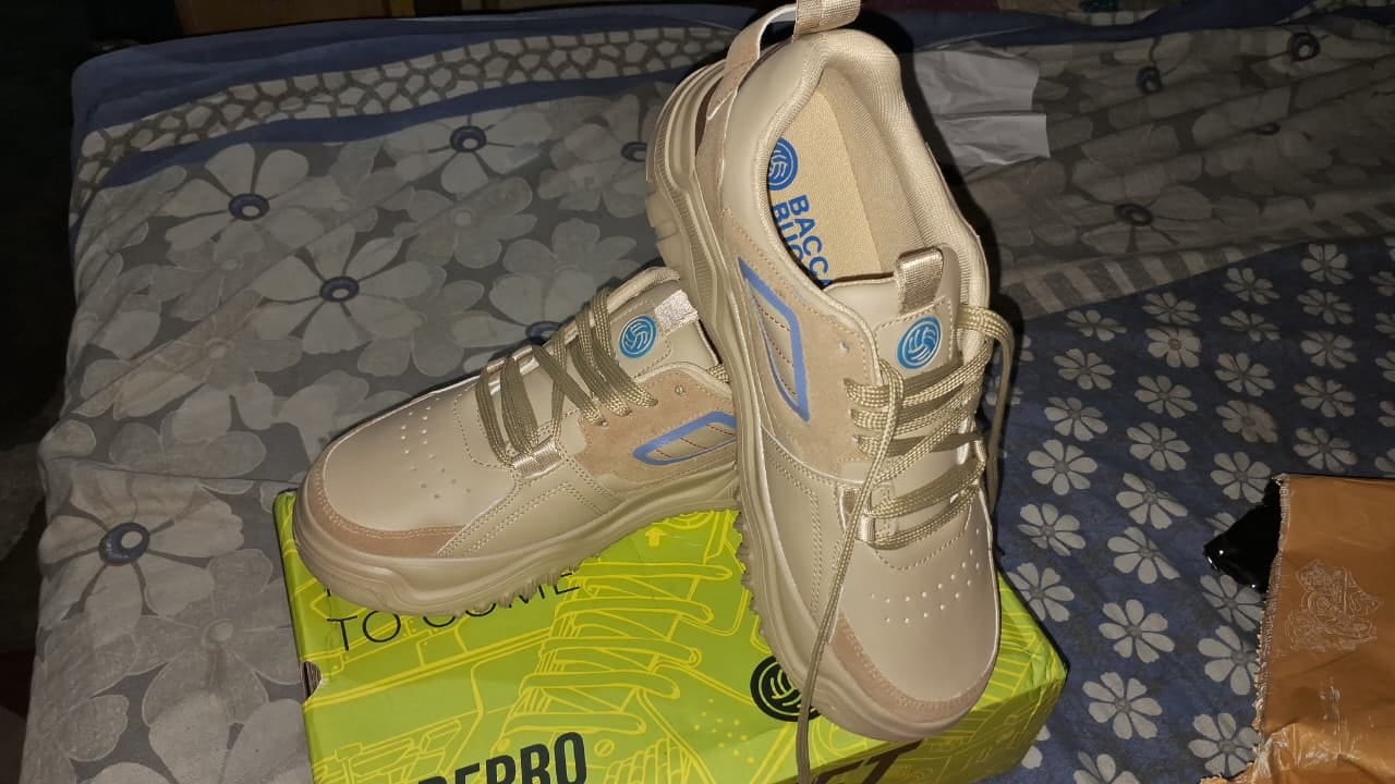 Customer photo review of Bacca Bucci EVOLVE - The Ultimate Low-Top Sneakers for Men