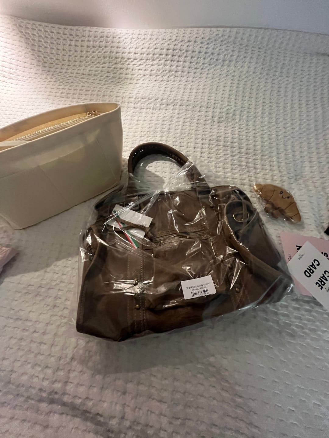 Customer photo review of It girl bag teddy brown