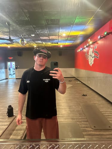 Customer photo review of PARADISE TRAIL TEE - BLACK
