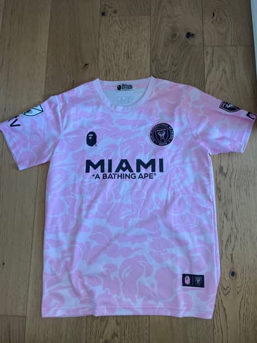 Customer photo review of 23/24 Miami x Bape