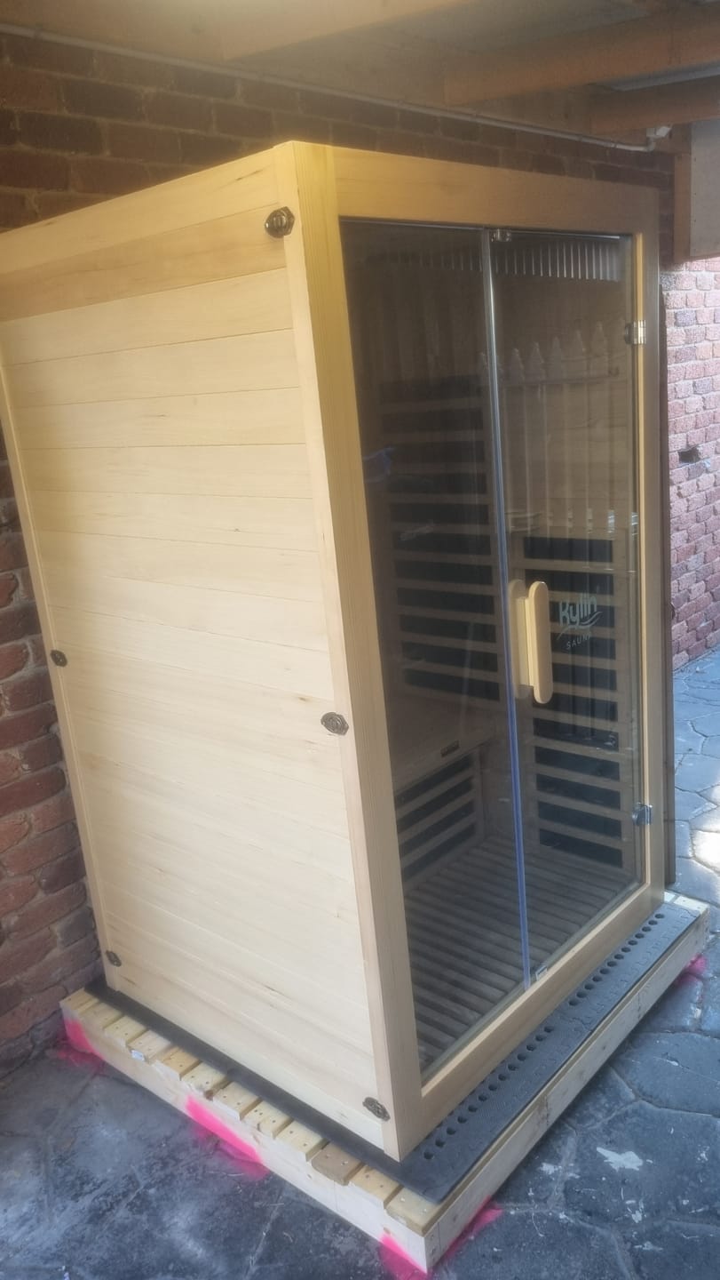 Customer photo review of Kylin Low EMF Carbon Infrared Sauna 2 Person with floor heater H6201-F