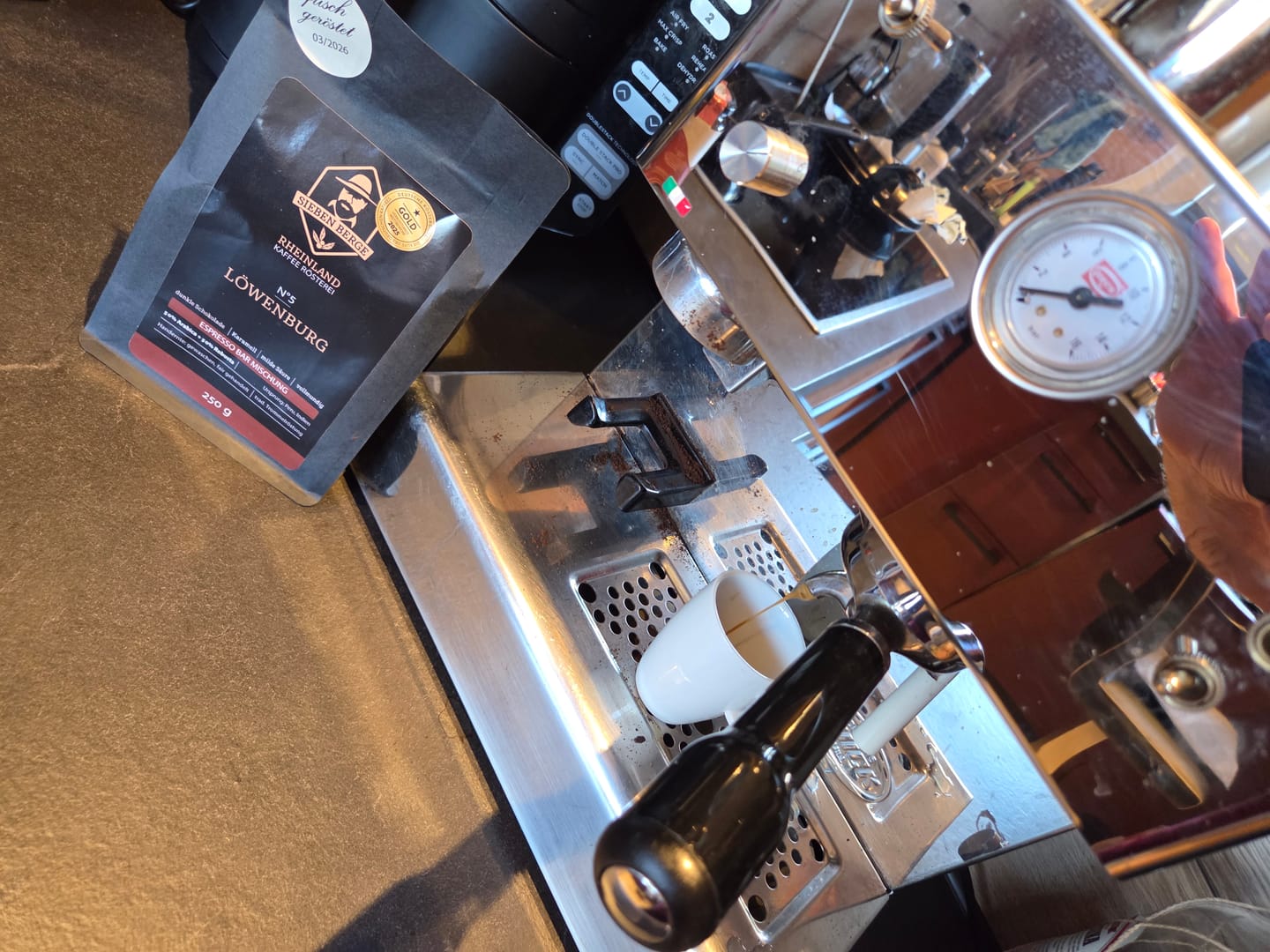 Customer photo review of Entdecke vier einzigartige Röstungen – Espresso Probierpaket 4x 250g