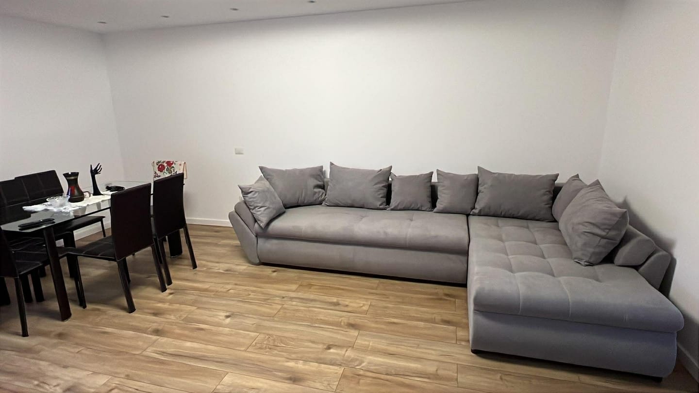 Customer photo review of Colțar extensibil dumonde cu ladă de depozitare si sezut confortabil din spuma high-density, Loana XL Enjoy Gri II 335x185 cm