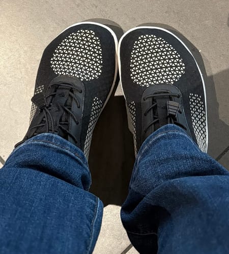 Customer photo review of HF Flow – Minimalistic Shoes for Foot, Knee & Back Pain