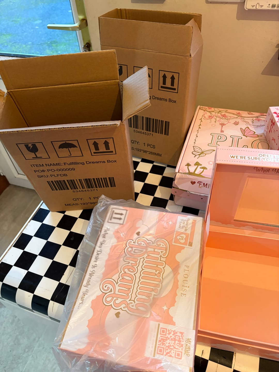 Customer photo review of P.Louise You're The Scentre Of Attention Body Gift Set