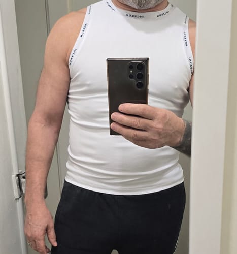 Customer photo review of Mens Letter Print Patchwork Knit Tank SKUL02173