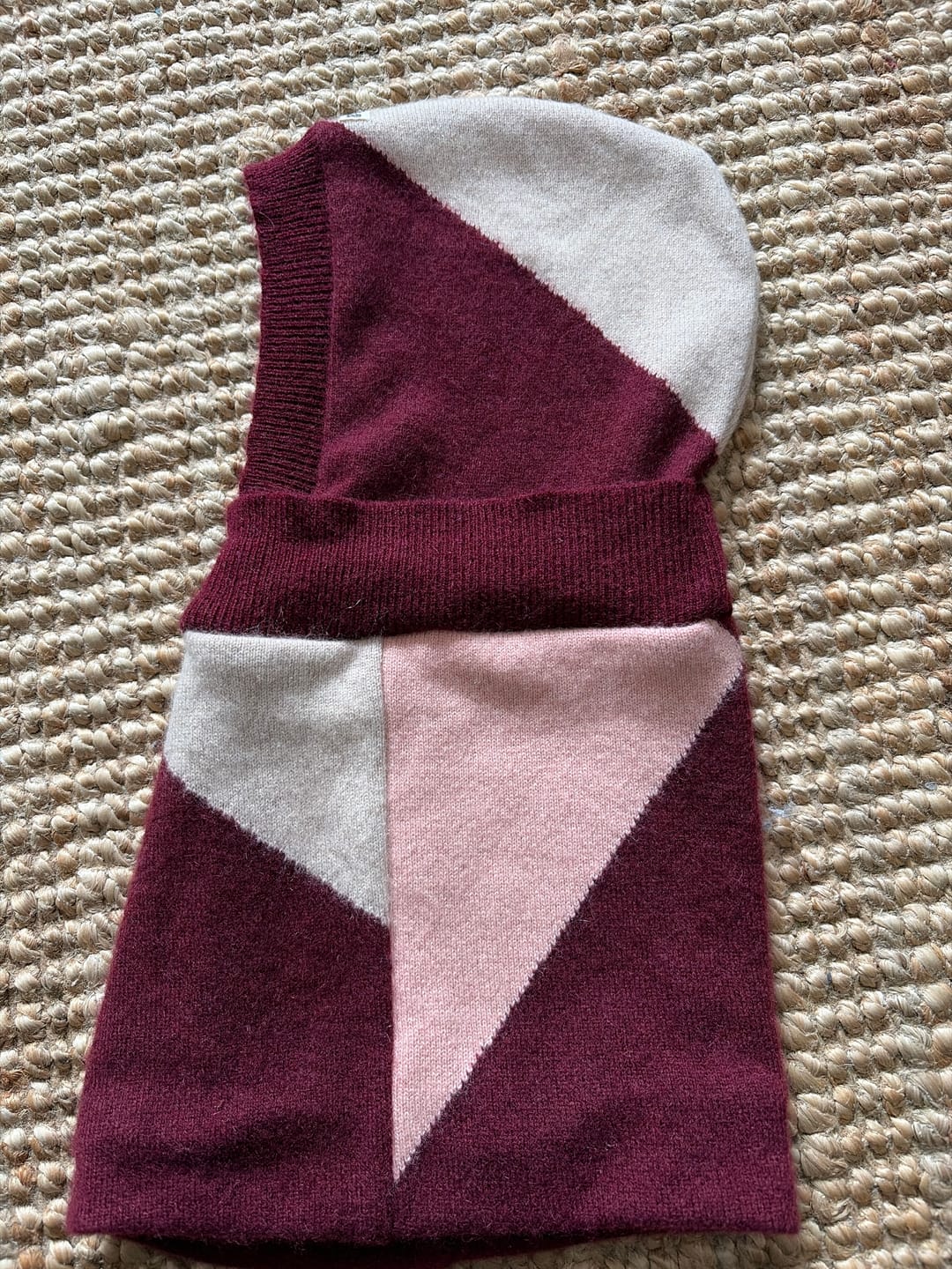 Customer photo review of Upcycling Kaschmir Kapuzenschal Rot