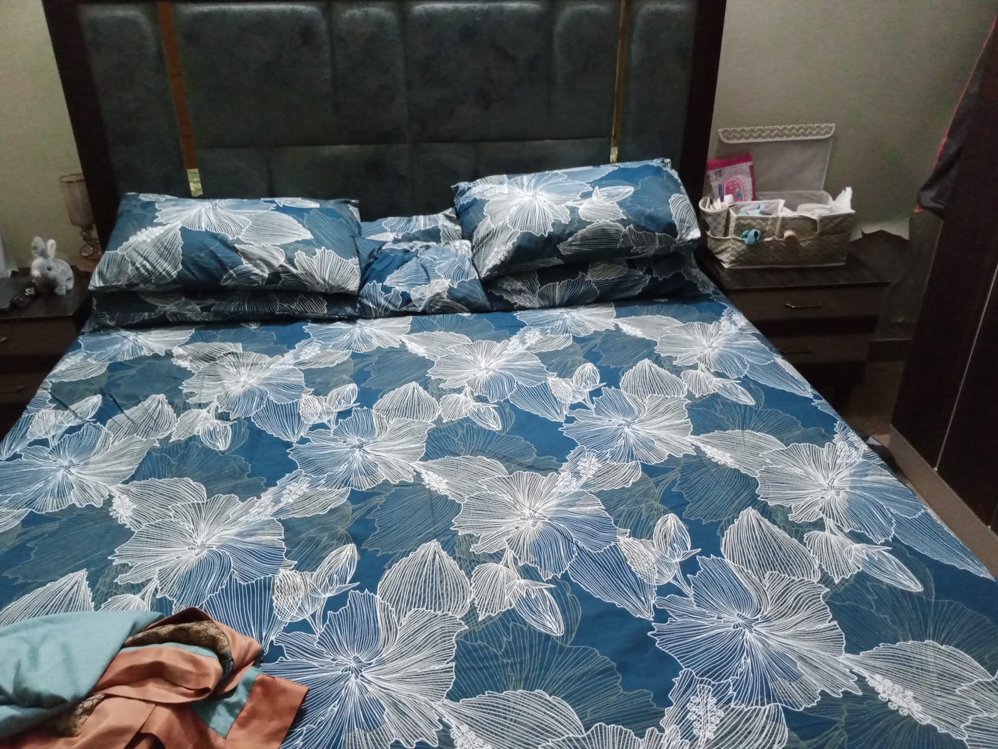 Customer photo review of SPUN DUVET COVERS  SET - 8 PCS (PREMIUM)