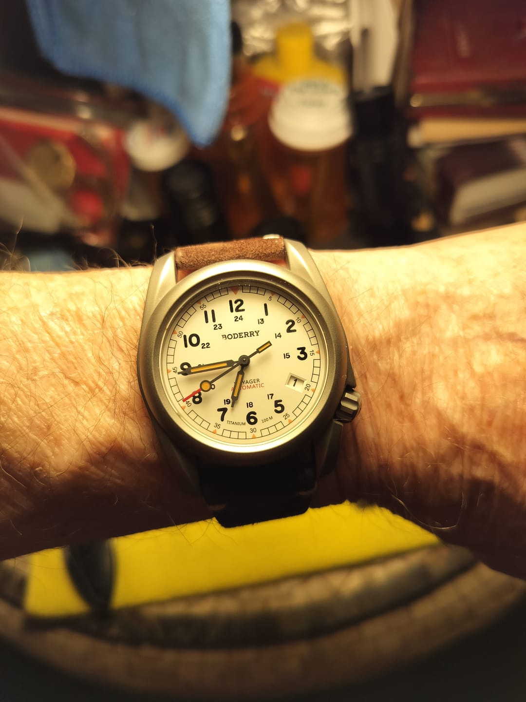 Customer photo review of VOYAGER - 100M Waterproof Titanium Automatic Field Watch | White
