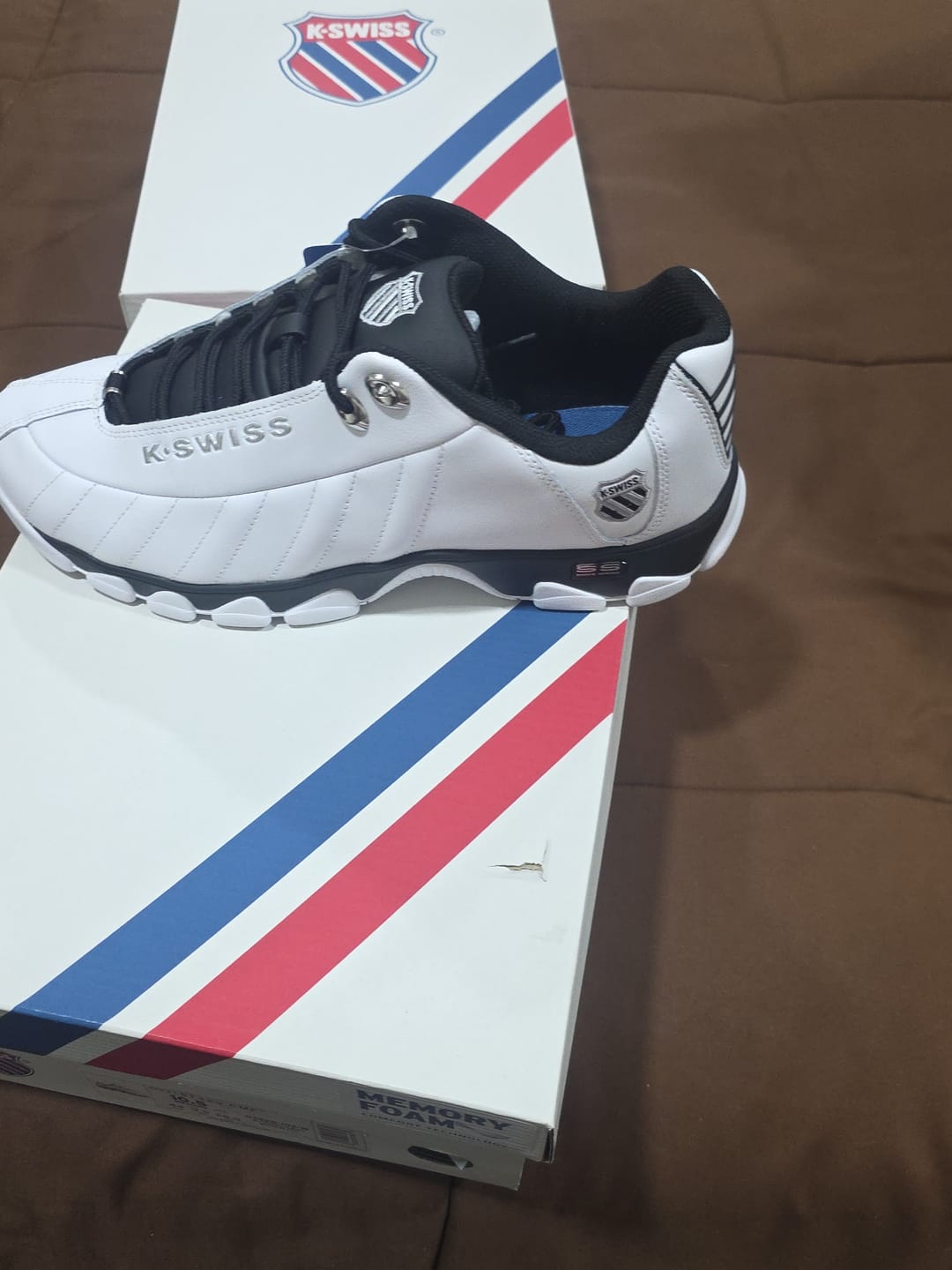 Customer photo review of 07321-133-M | CLASSIC VN | WHITE/NAVAL ACADEMY/GUM