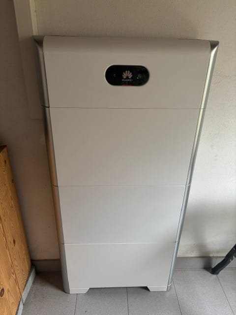 Customer photo review of Huawei Luna2000-5kWh-E0 - Batteria per sistema di accumulo fotovoltaico