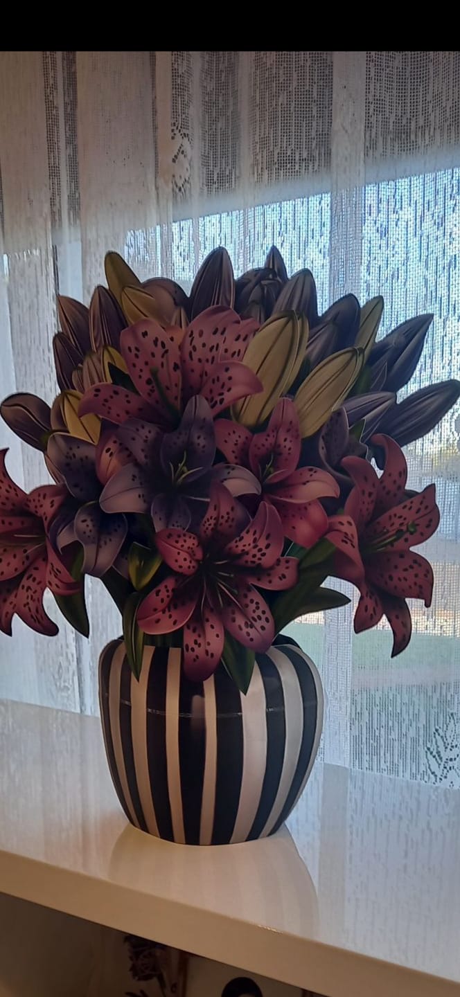 Customer photo review of Spotted Lilies Pop-Up Bouquet