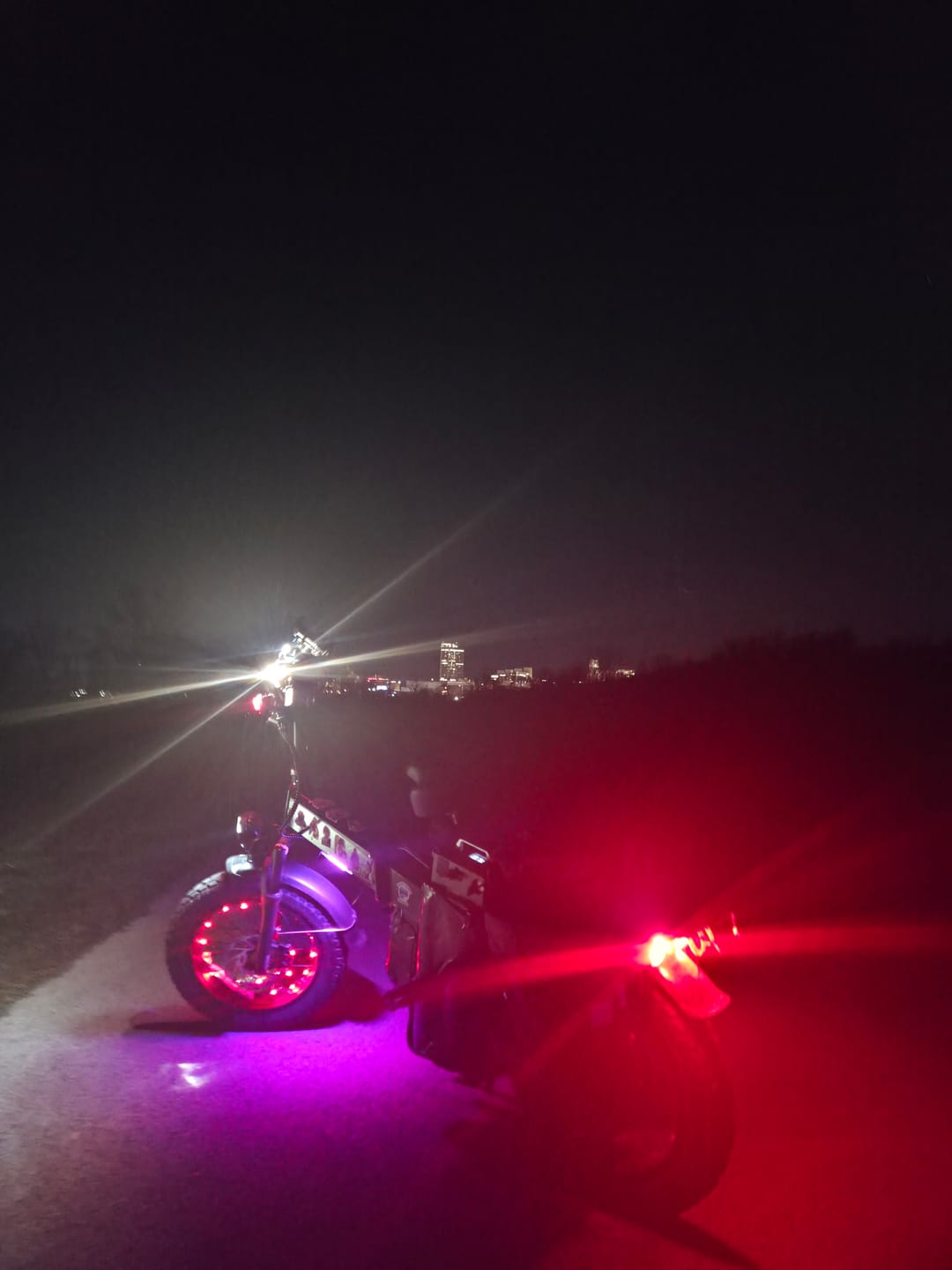 Customer photo review of 2026 WALLKE H9 Ultra Folding | Off-Grid PowerStorage E-Bike with Torque Sensor, 37mph Speed, 55/77Ah Battery Options
