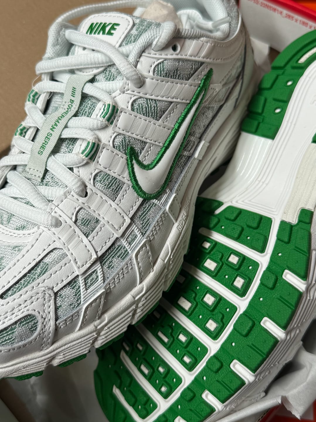 Customer photo review of Nike P-6000 "Summit White Kelly Green" (Women's)