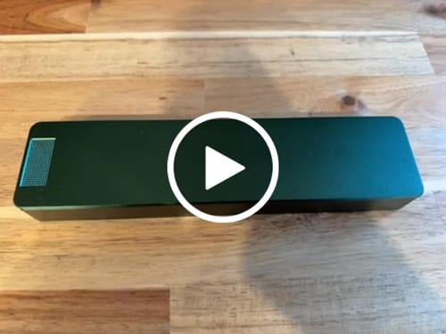 Customer video review of Weekly Case