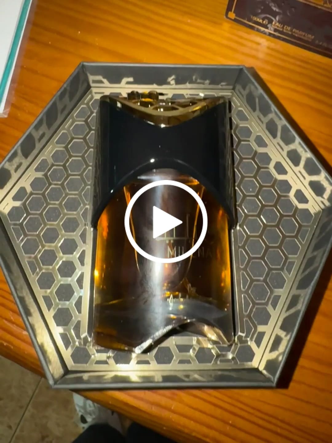 Customer video review of PERFUME MILENA ARD AL ZAAFARAN - 100ML