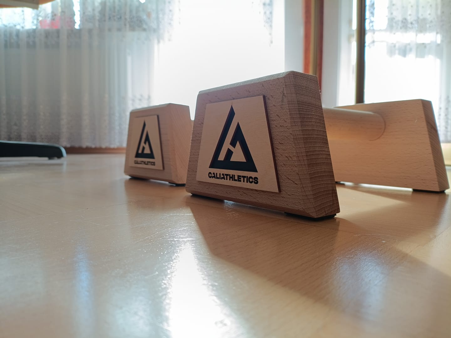 Customer photo review of Wooden Parallettes MEDIUM
