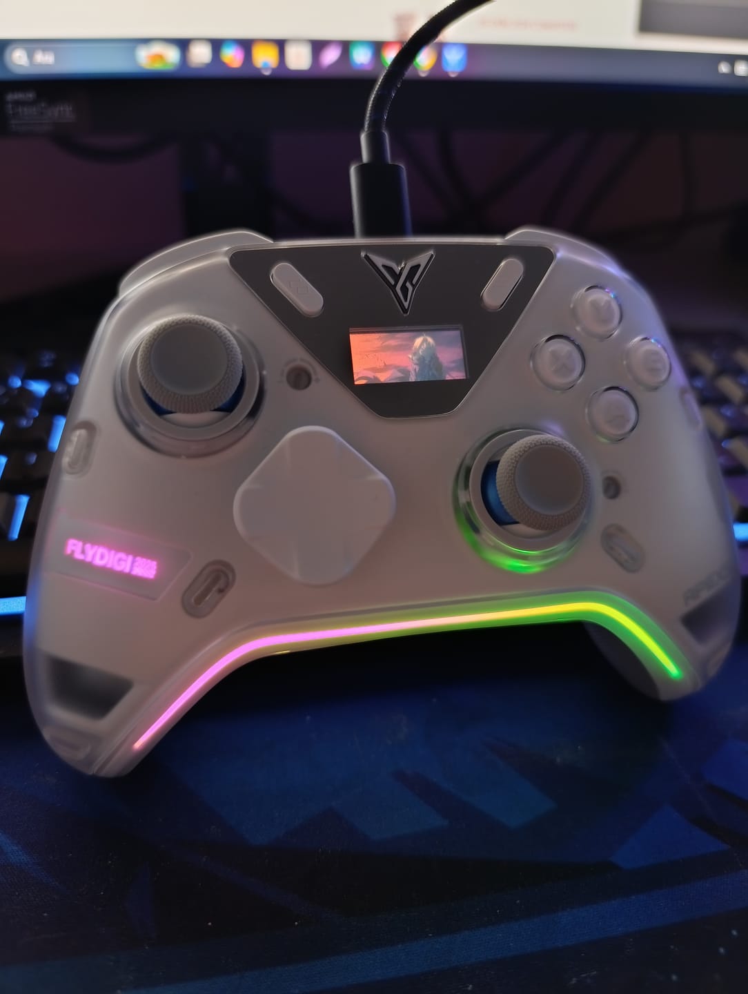 Customer photo review of FLYDIGI Apex 5 Oyun Kolu