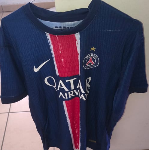 Customer photo review of PSG 2024/25 Domicile étoile ⭐️ CHAMPIONS 25