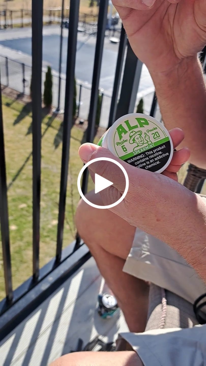 Customer video review of Spearmint Nicotine Pouches
