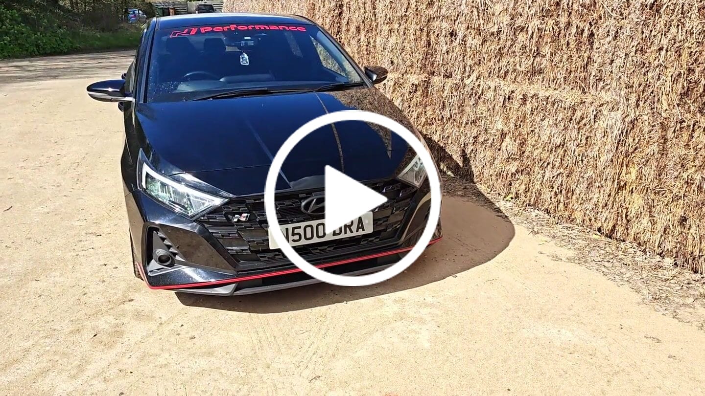 Customer video review of Chromance - Hybrid Detailer  | 5 Litres