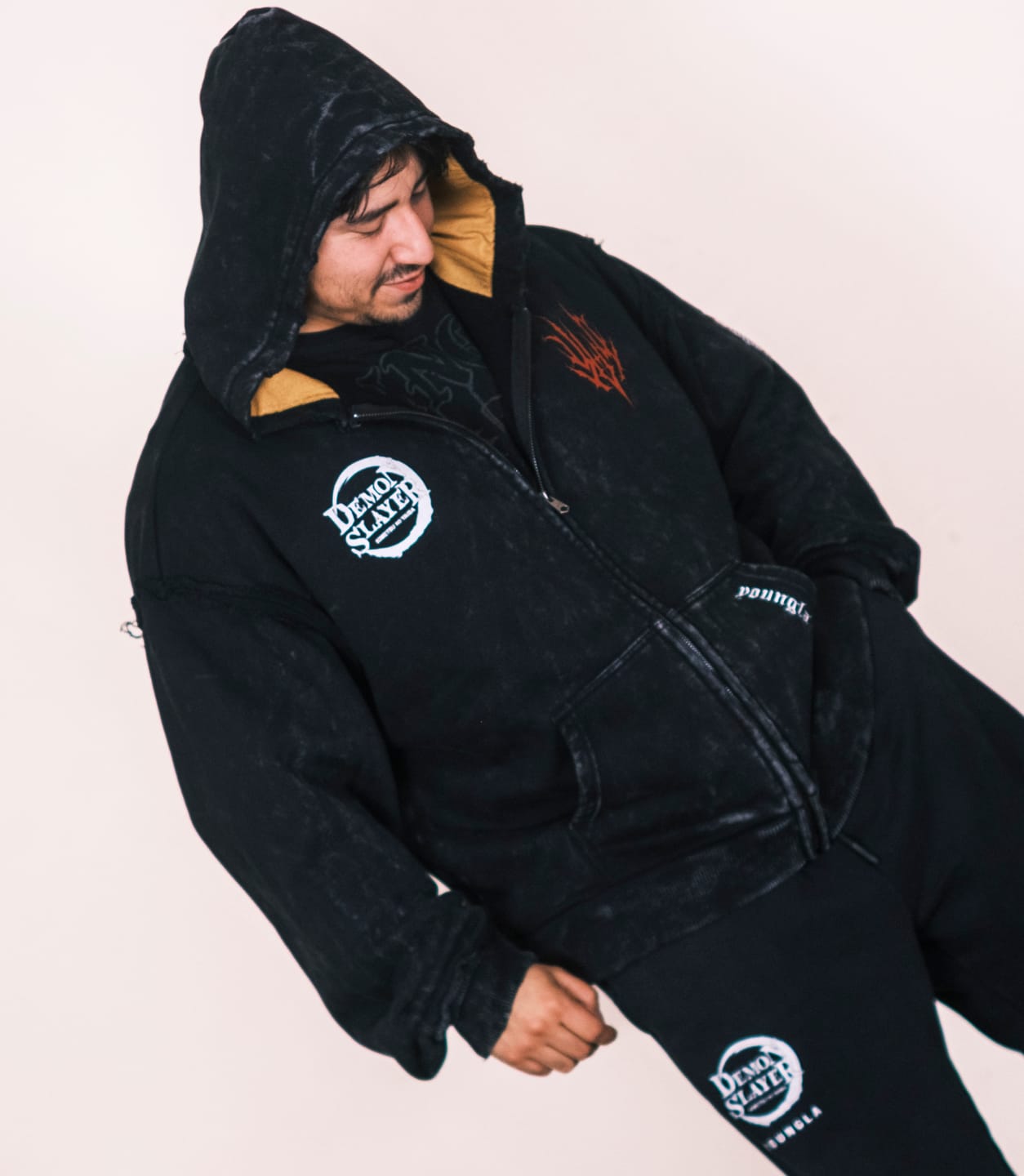 Customer photo review of 5195 - Demon Slayer: Kimetsu no Yaiba - Zip-ups