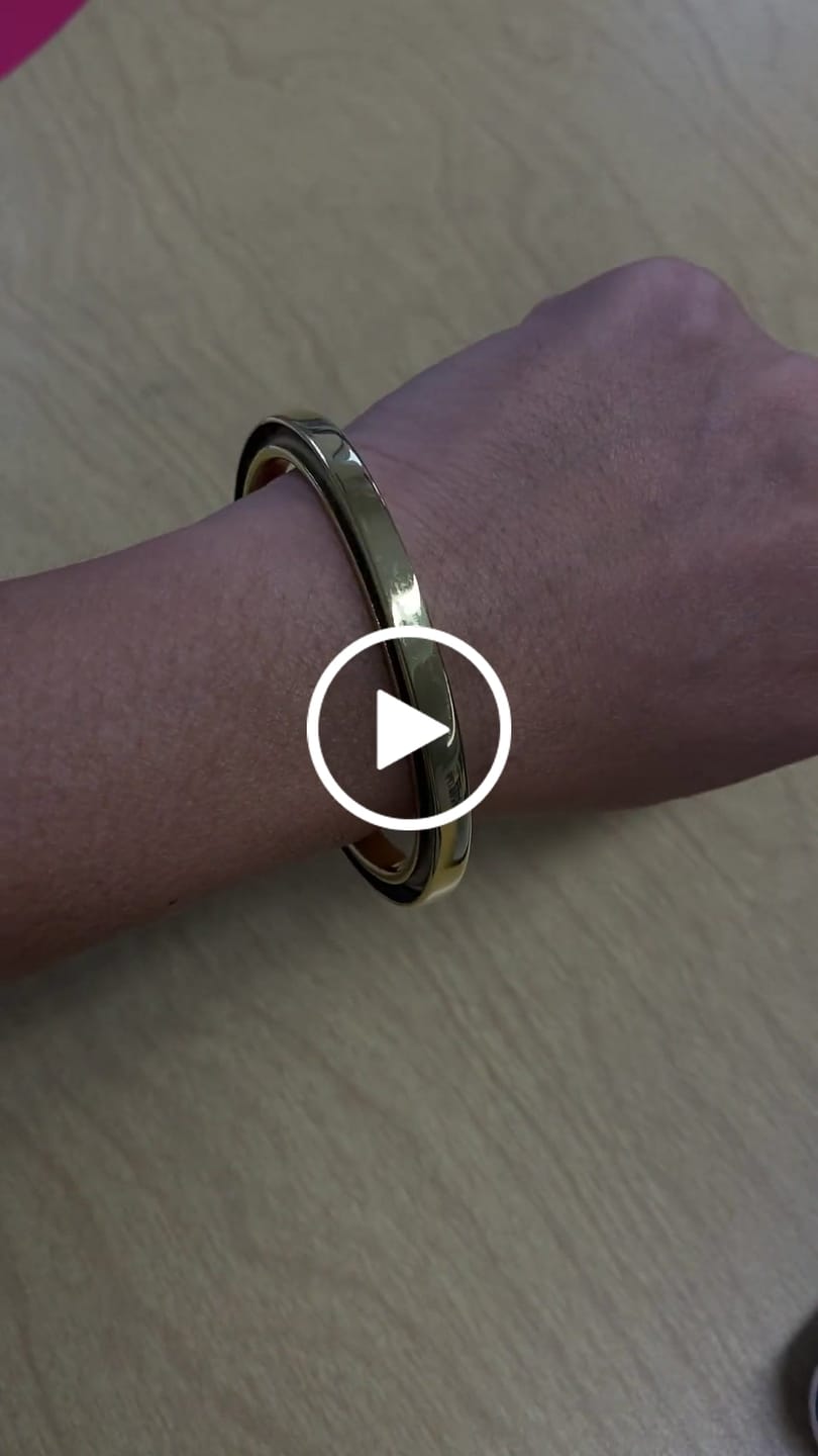 Customer video review of Hair-tie Hider Cuff Bracelet