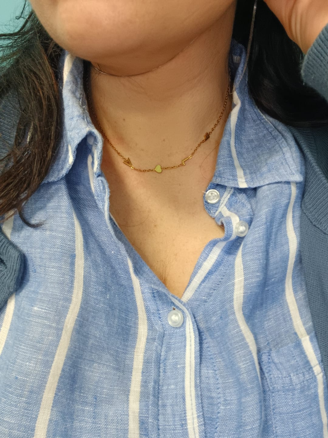 Customer photo review of Collana personalizzata con iniziali laterali