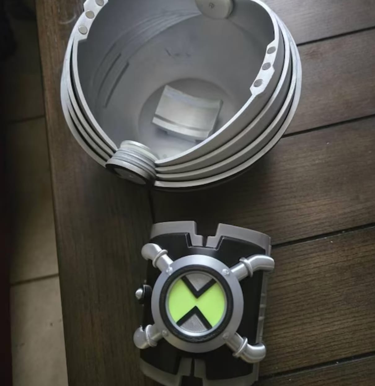 Customer photo review of Ben 10 Omnitrix Pod Replica