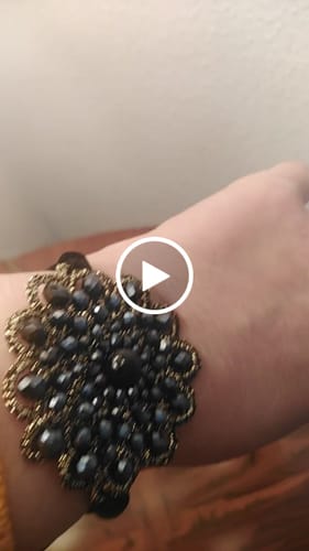 Customer video review of Choker/Bracciale