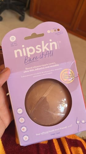 Customer photo review of M-Bare it All Nipple Covers- Cubre Pezones Circulares de Silicona Reutilizables Medium