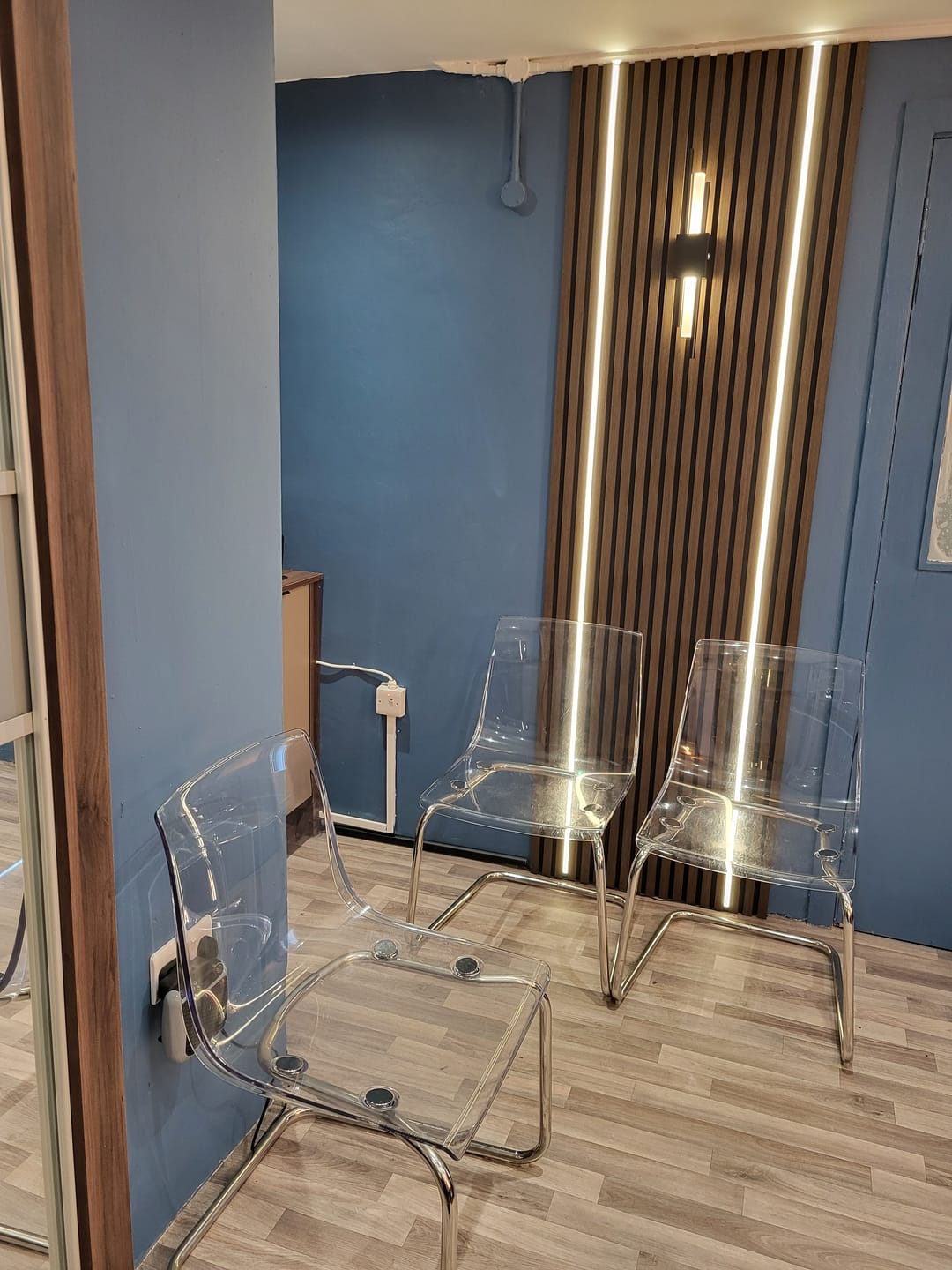 Customer photo review of Premium LED light kit 4 x 240cm LED Light Strips