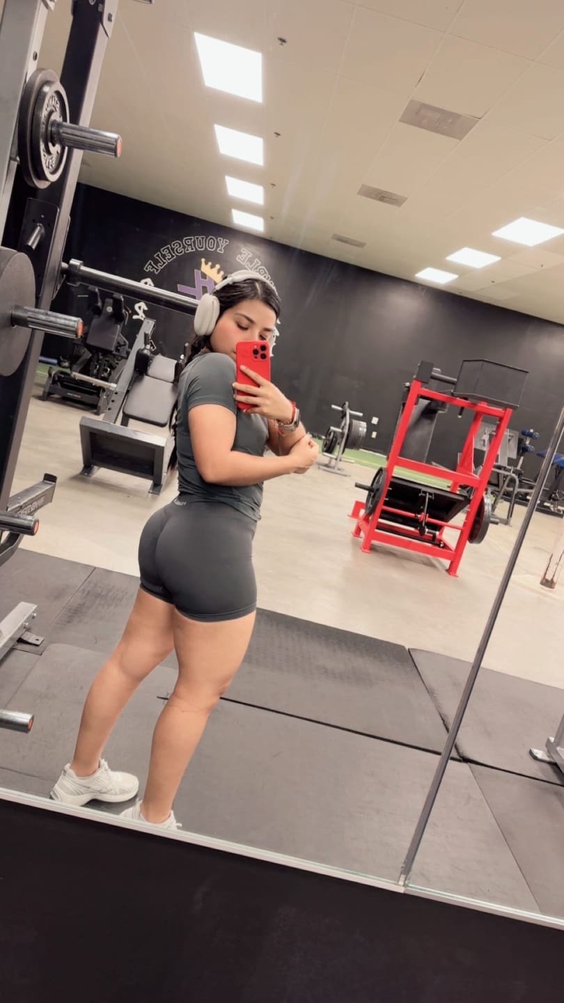 Customer photo review of W164 Core Luxe Shorts
