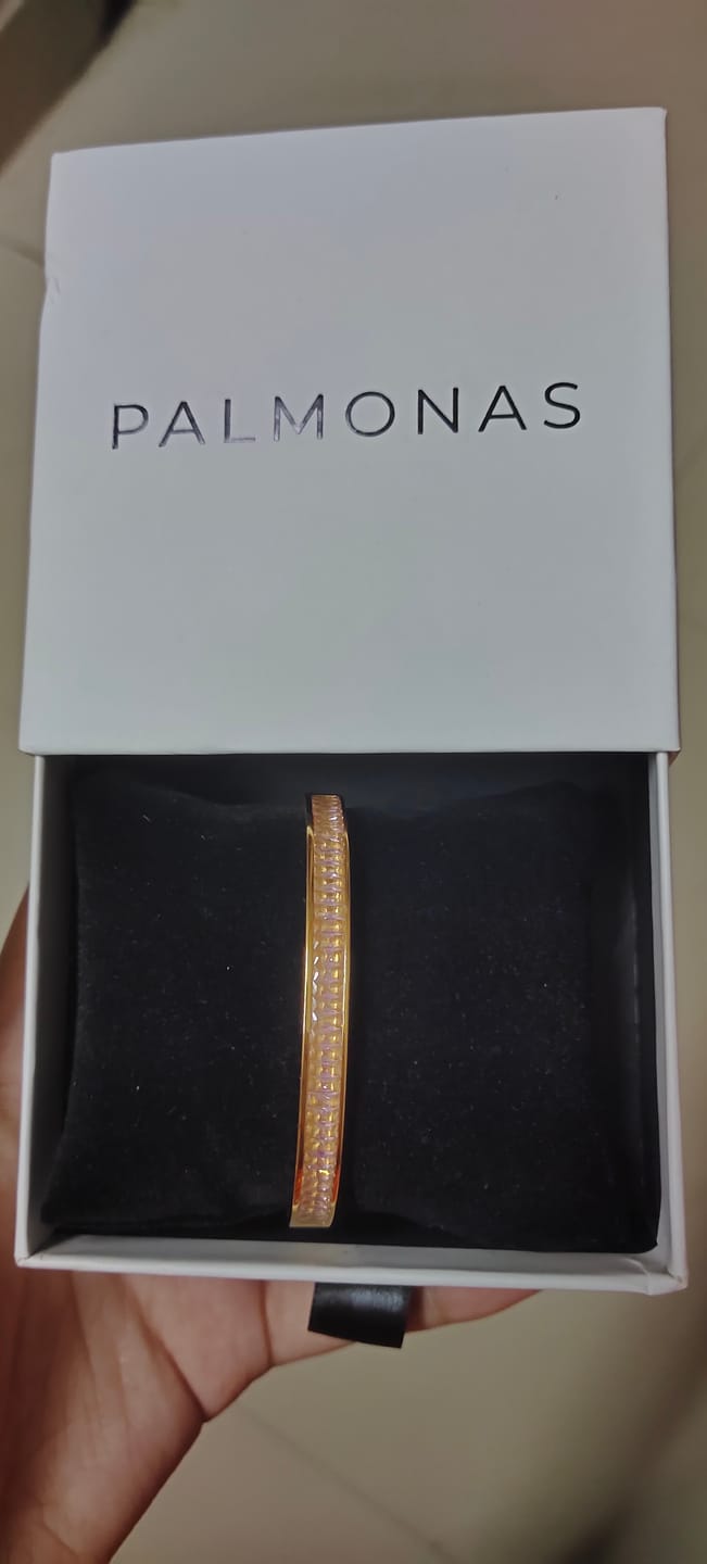 Customer photo review of Pink Enchantment Bangle Bracelet