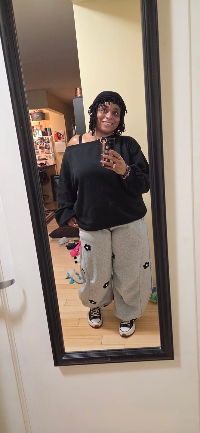 Customer photo review of Aelfric Eden Floral Embroidery Baggy Barrel Sweatpants
