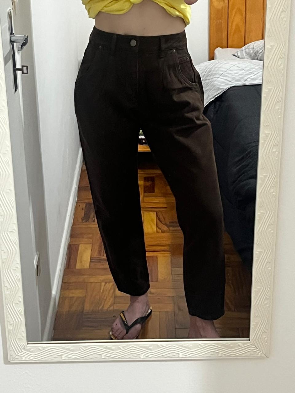 Customer photo review of Calça Jeans Slouchy Cacau Marrom Escuro