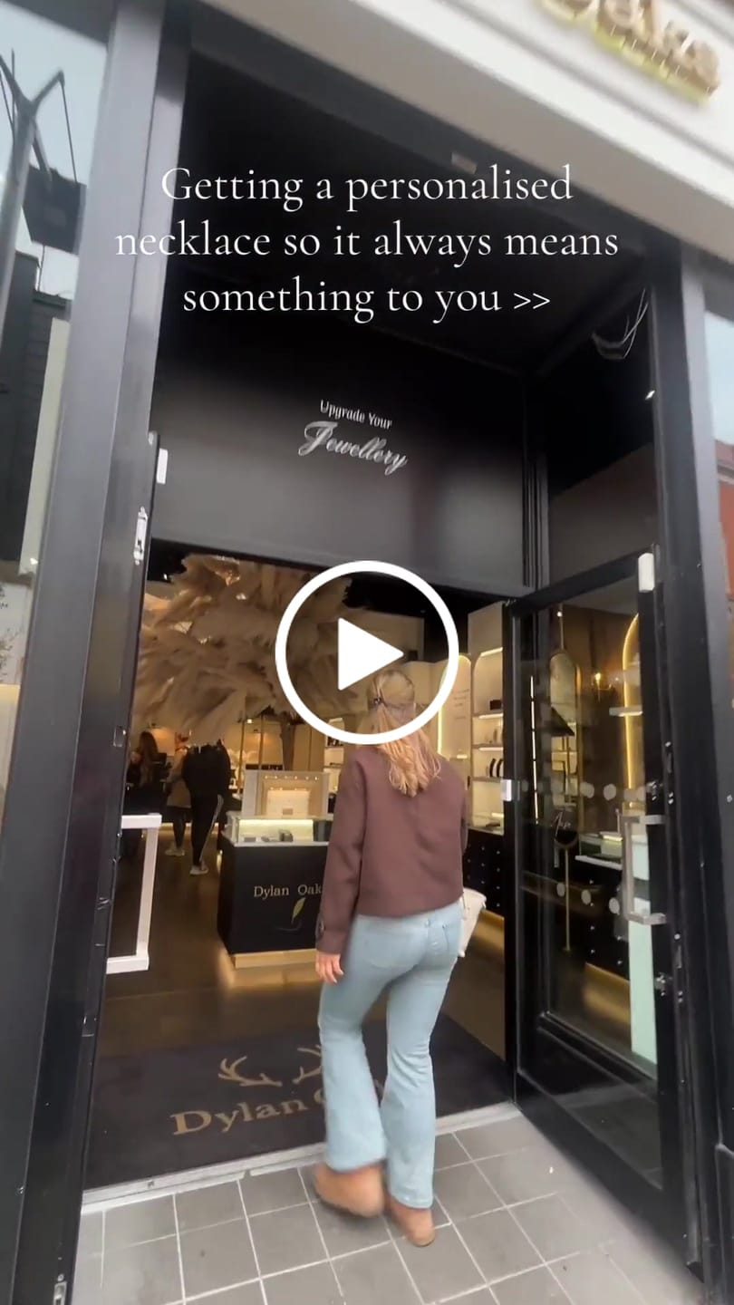 Customer video review of Classic Charm Necklace Gold
