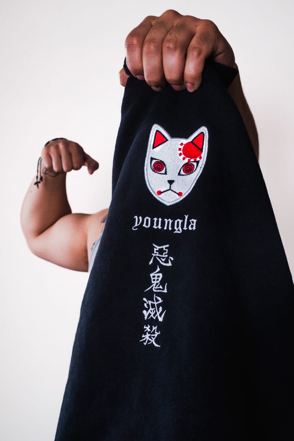 Customer photo review of 5196 - Demon Slayer: Kimetsu no Yaiba - Crewnecks