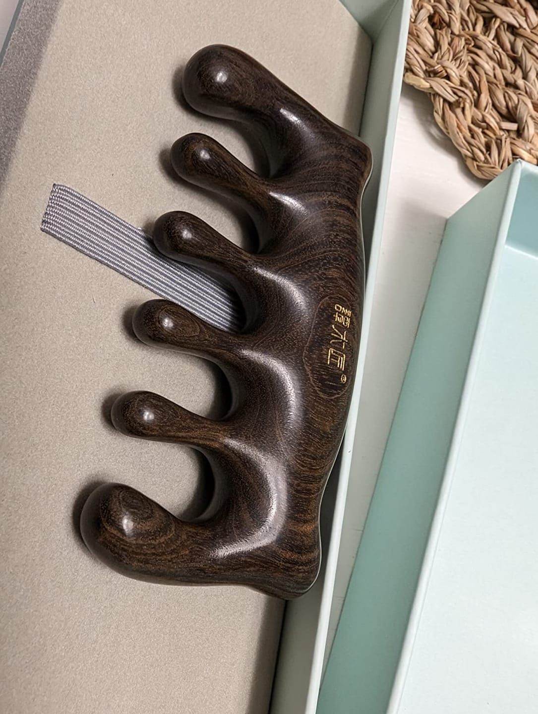 Customer photo review of Bear Scrapping Massager
