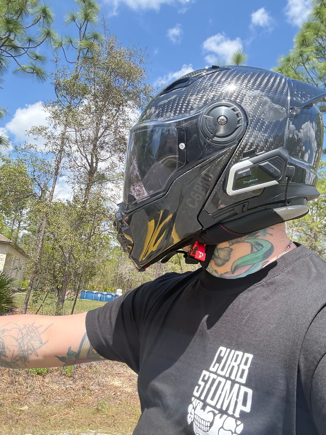 Customer photo review of D.O.T. & ECE Daytona C6 PRO- Grey Carbon Fiber