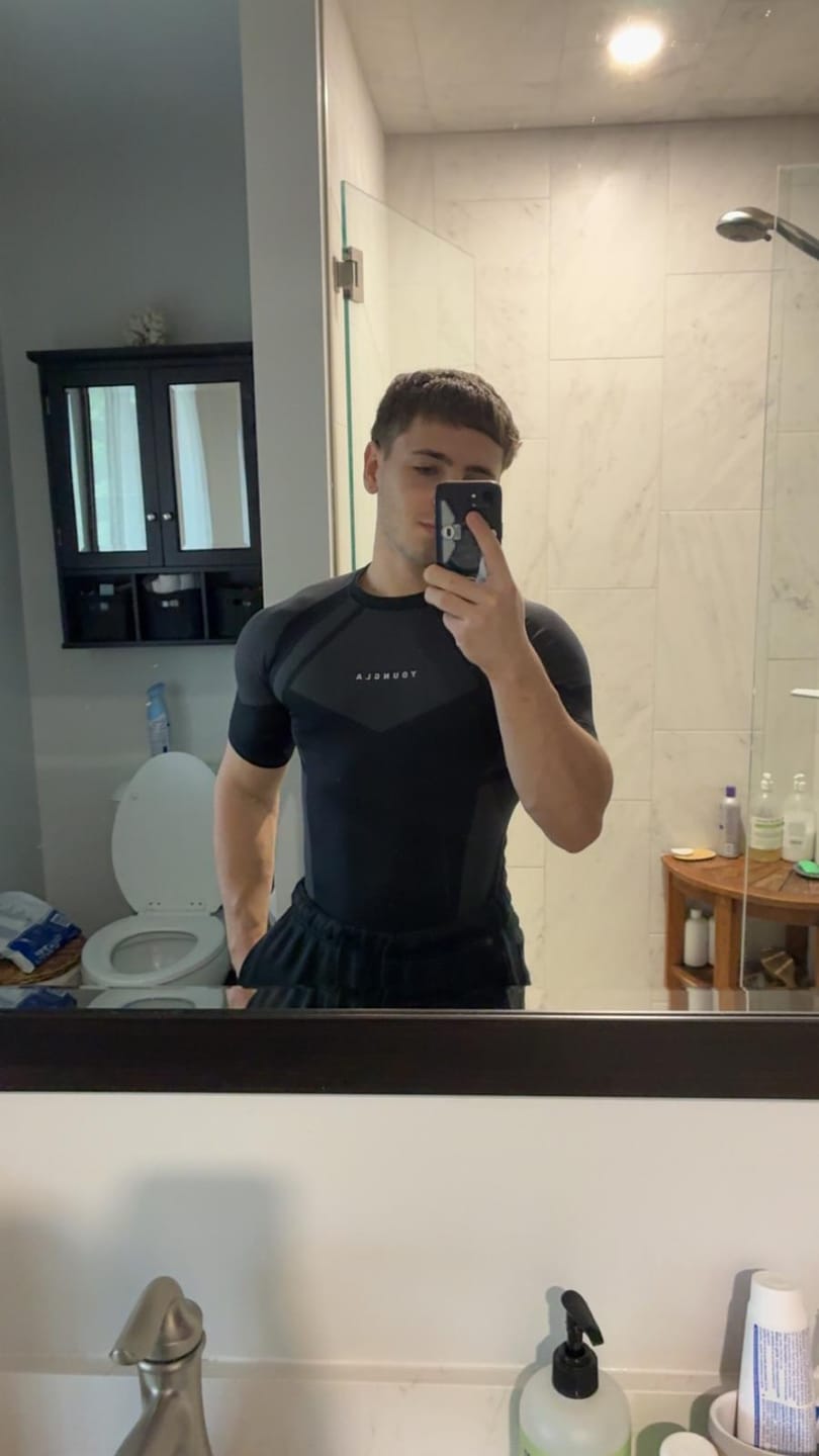 Customer photo review of 4294 - Apex Compression Tees