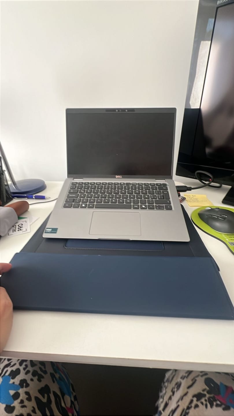 Customer photo review of Funda Notebook Smart Workstation