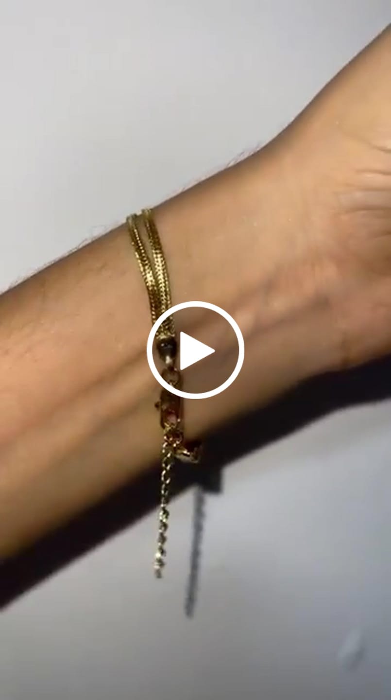 Customer video review of Pulsera Unity en Oro laminado 18k