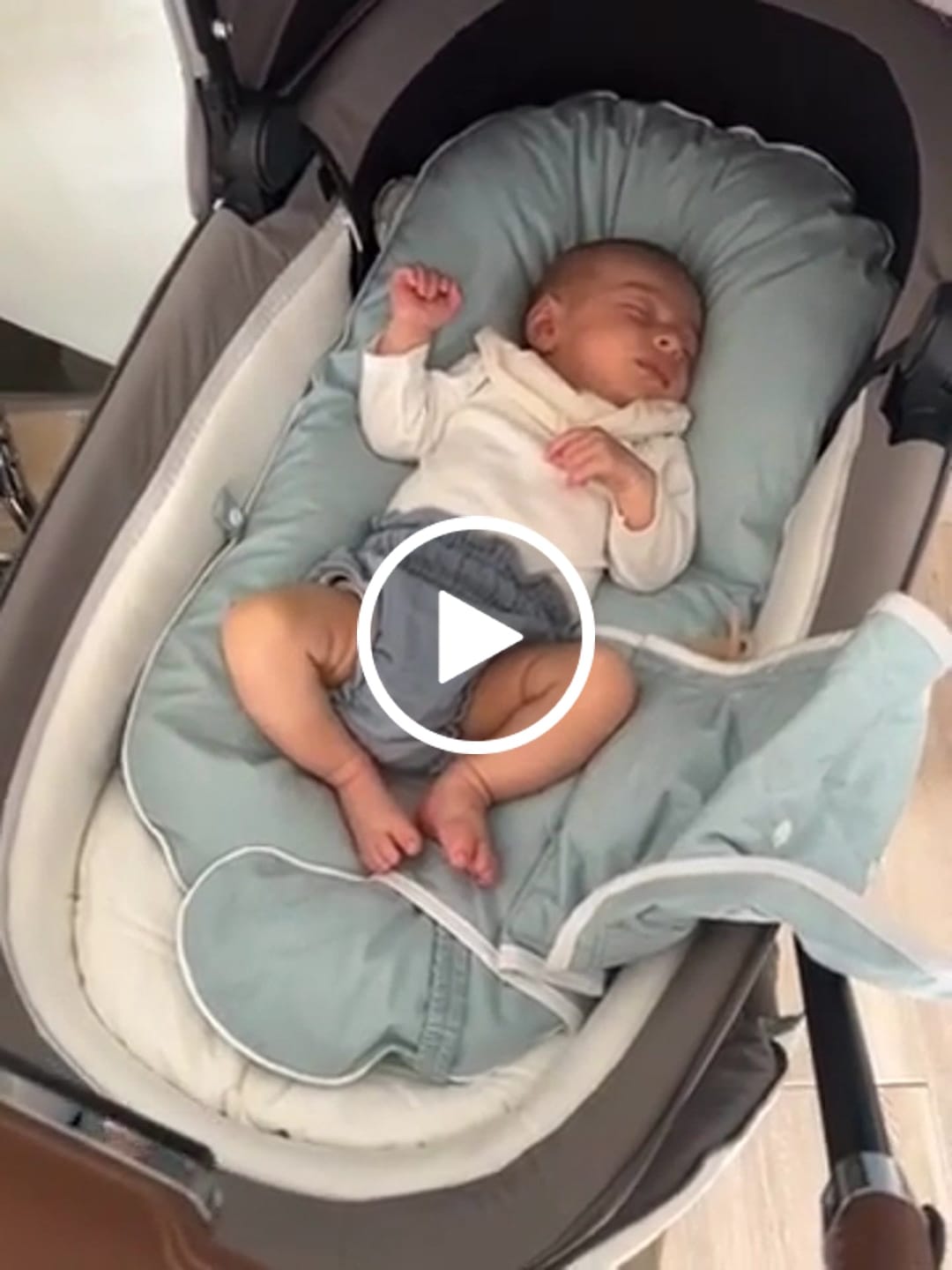 Customer video review of REDUCTOR STARLIT®️ - Simula el vientre materno 🫶🏻 Ayuda a reducir los sobresaltos y despertares