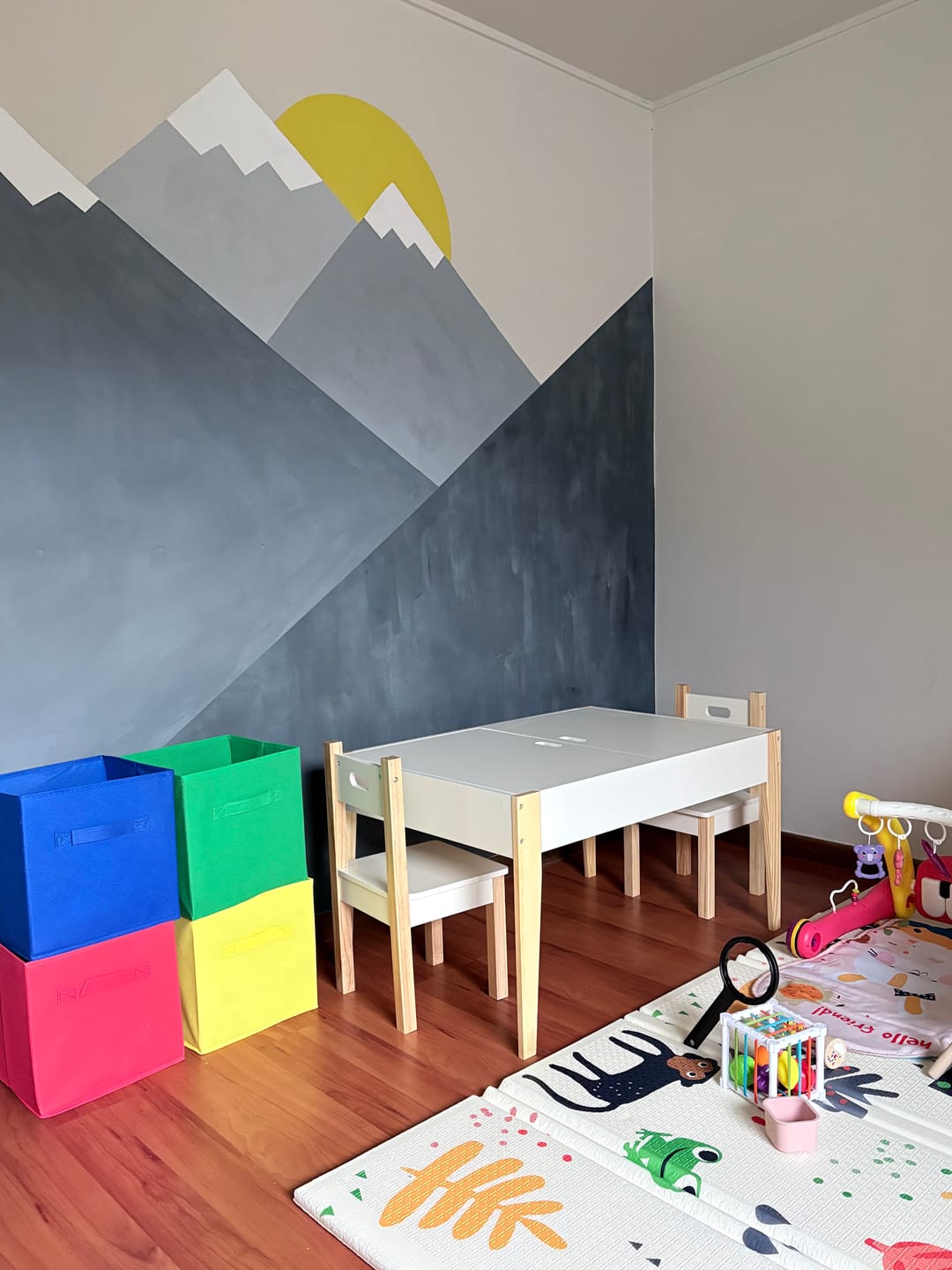 Customer photo review of Pack Infantil 1 Mesa 2 sillas Santino Natura/Blanco