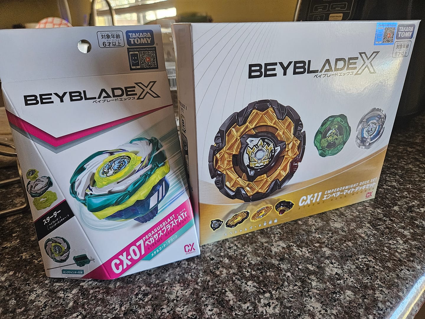 Customer photo review of Ship In A Box