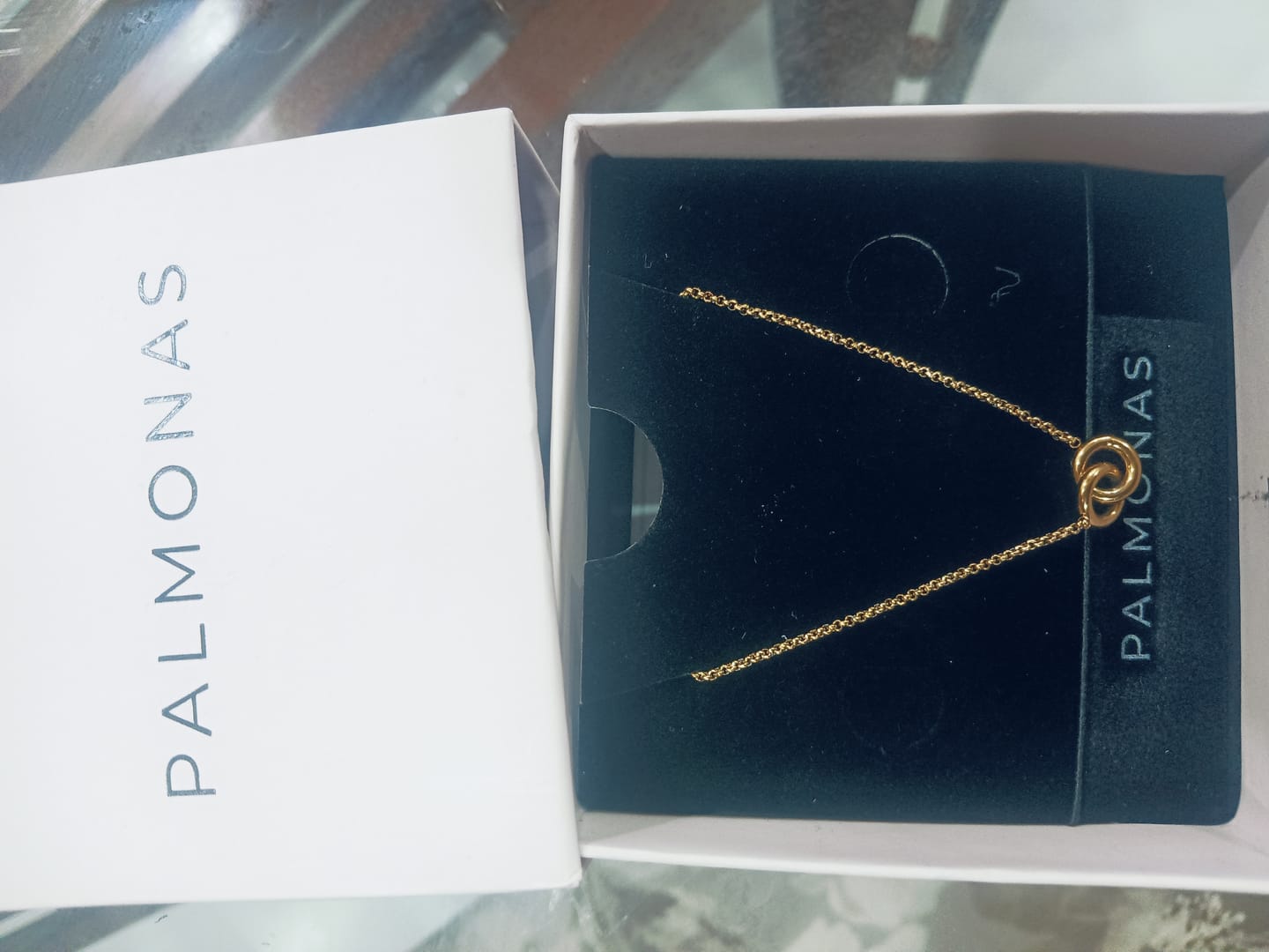Customer photo review of InterLock Gold Chain Necklace