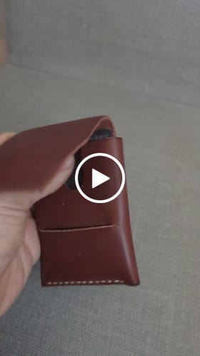 Customer video review of Slimmad plånbok i äkta läder