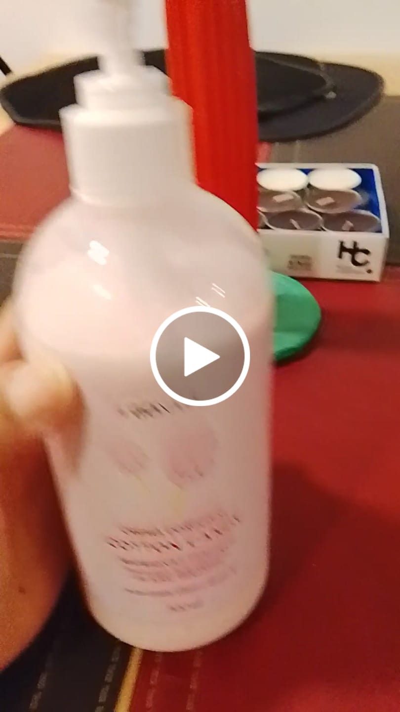 Customer video review of Crema de Cuerpo Reafirmante e Hidratante Cotton Candy 500 ml